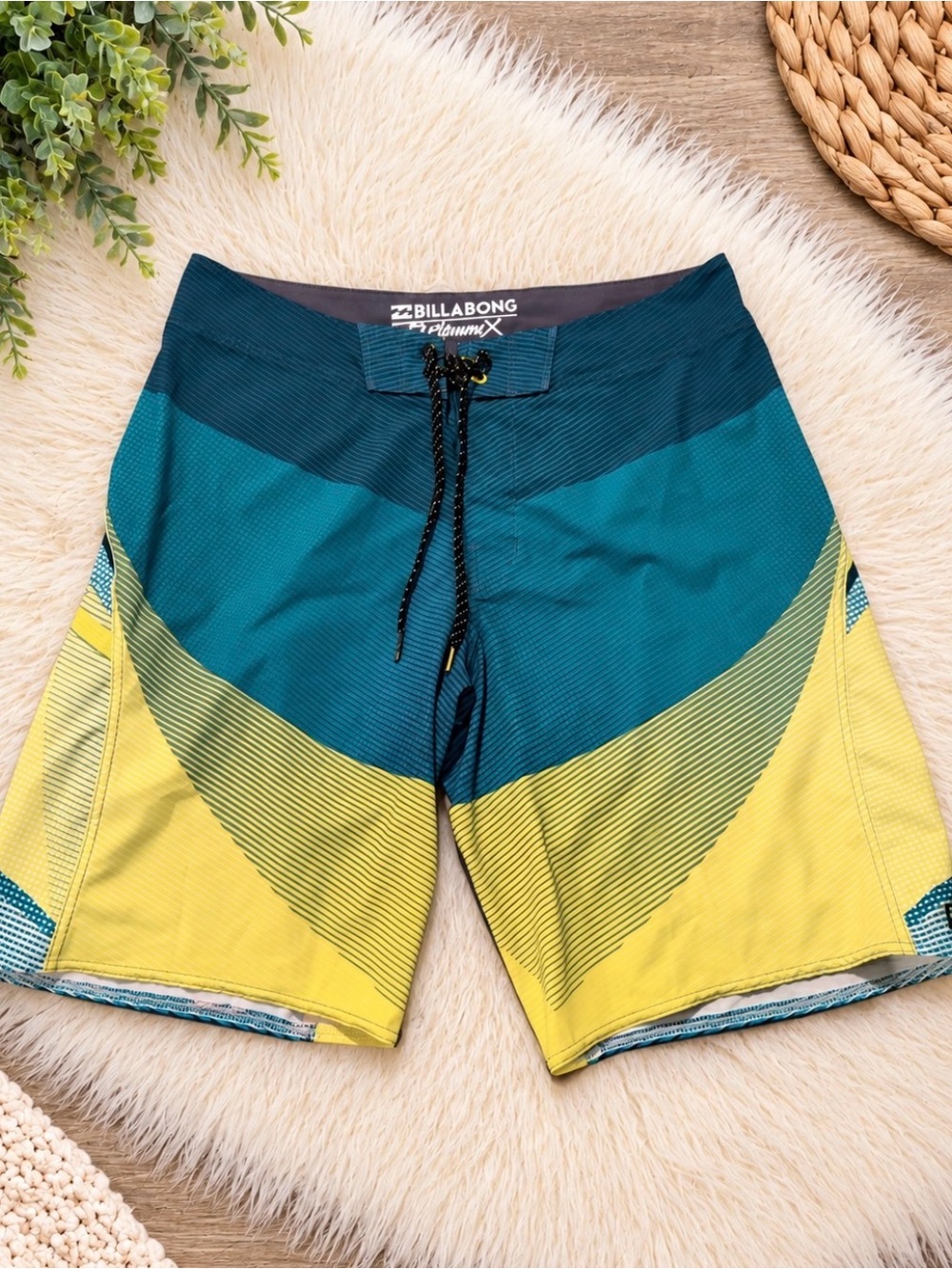 Billabong Teal & Yellow Colorblock Men’s Swim Board Shorts